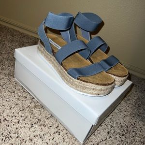 Steve Madden platform sandals